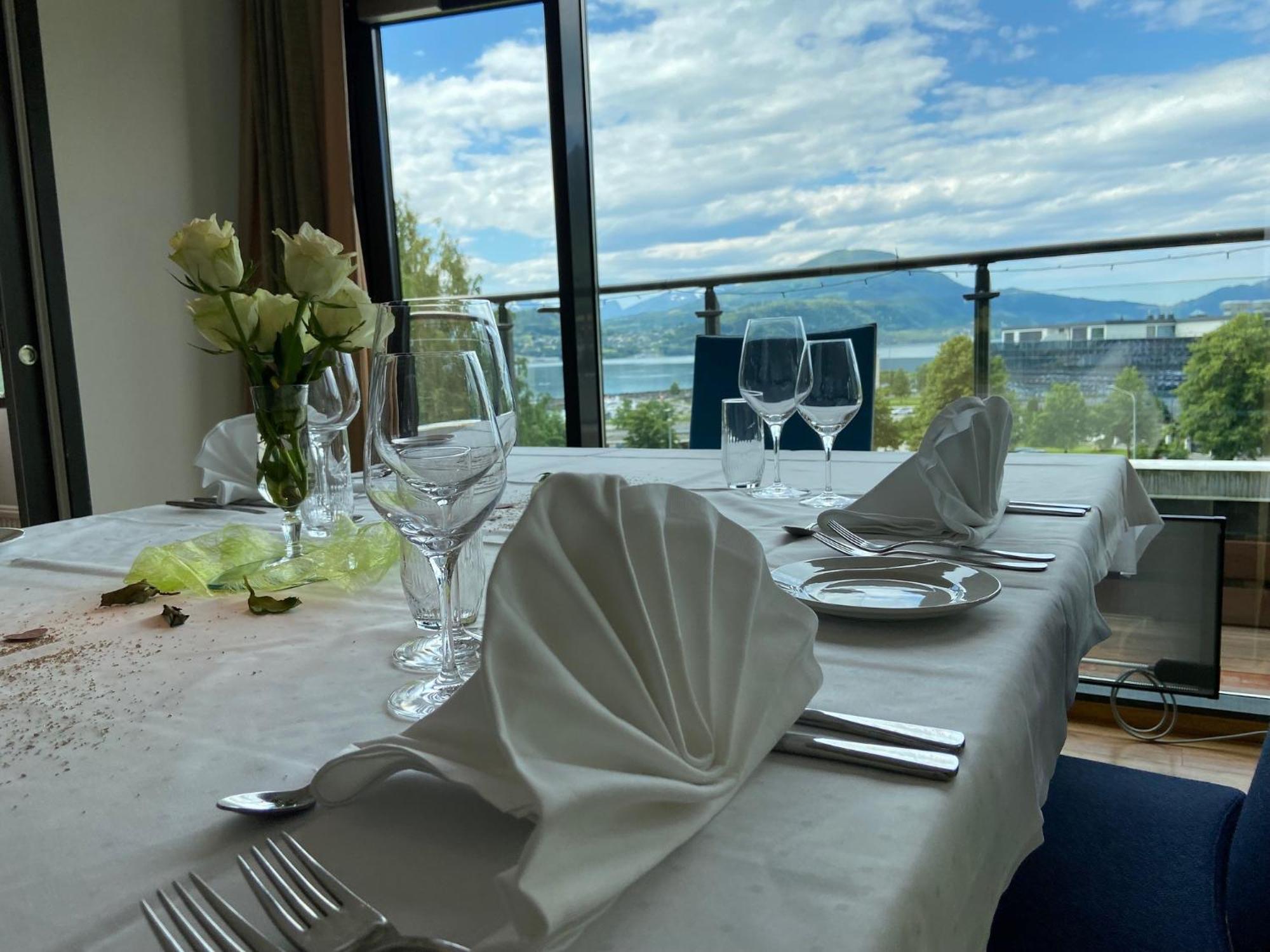Havila Hotel Ivar Aasen Orsta Εξωτερικό φωτογραφία